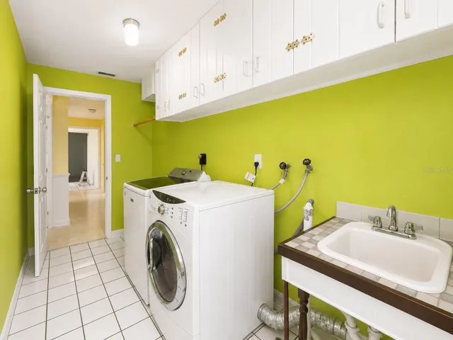 Interior laundry to hall