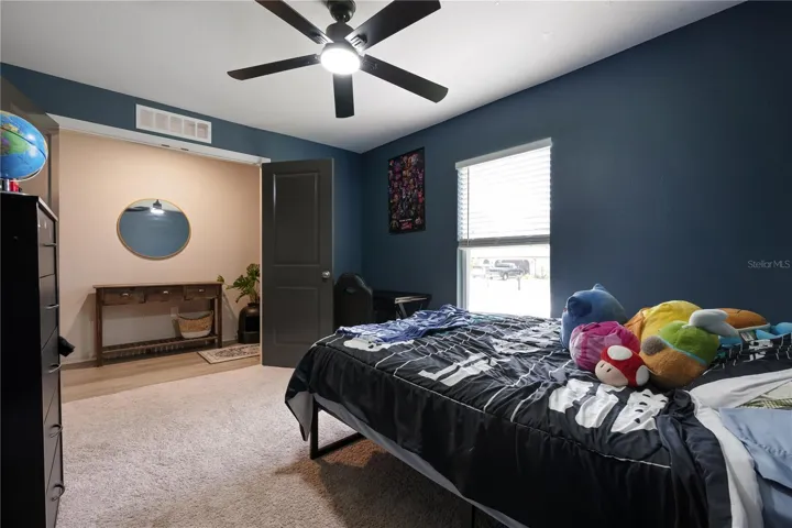 Den/ Flex Space