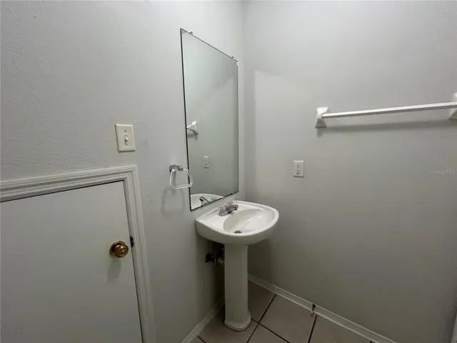 1170