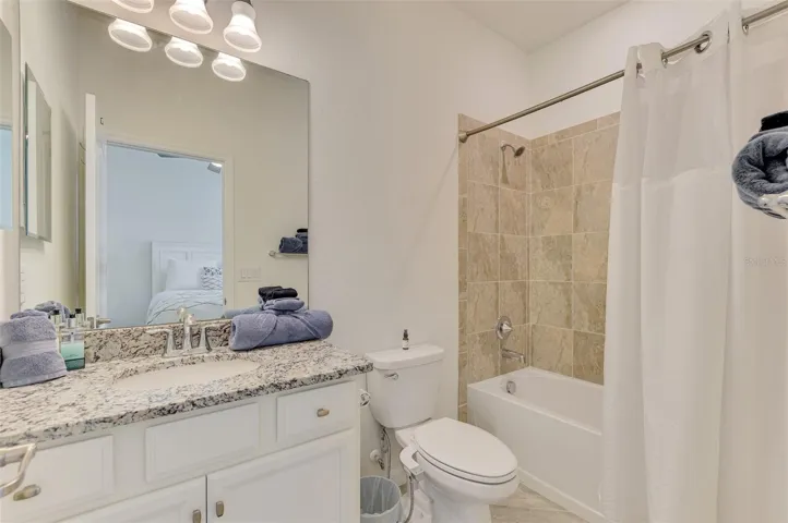 En Suite bath for second bedroom