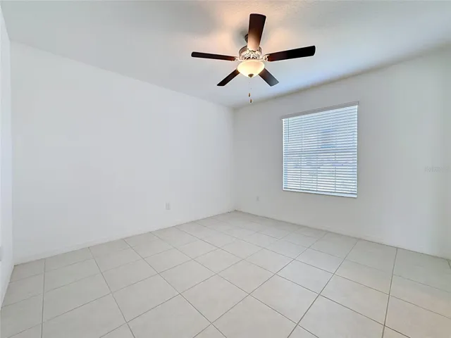 flex space/den on ground floor