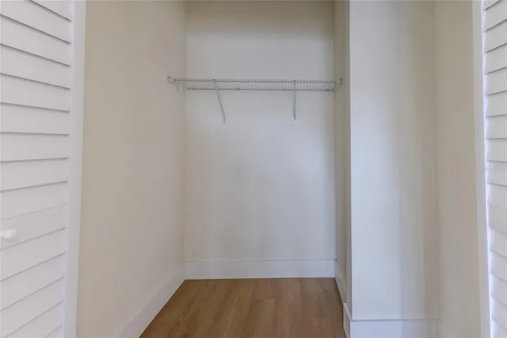Walking closet