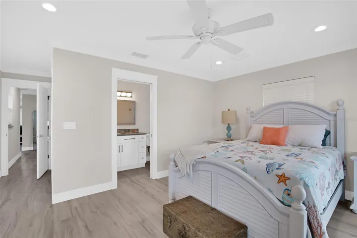 RECESSED LIGHTING.  LIGHT AND BRIGHT EN - SUITE BEDROOM.  GREAT FOR GUESTS!  HAS PRIVATE ENTRY!