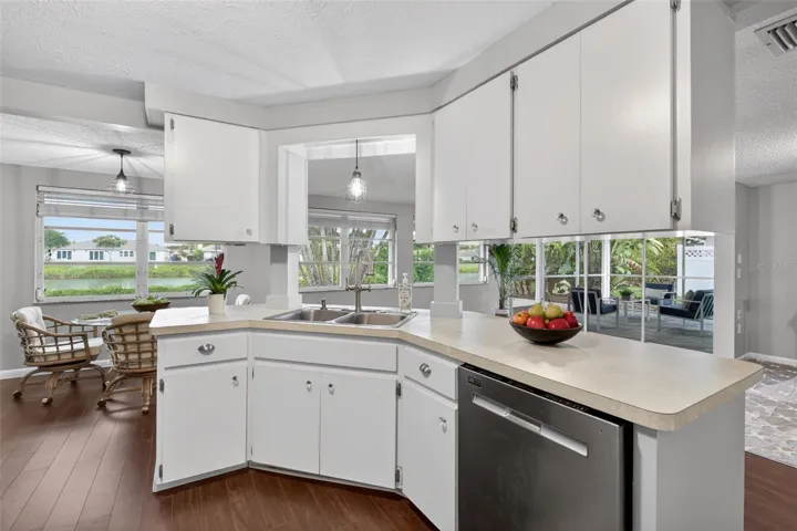 Spacious Kitchen with Extensive Storage