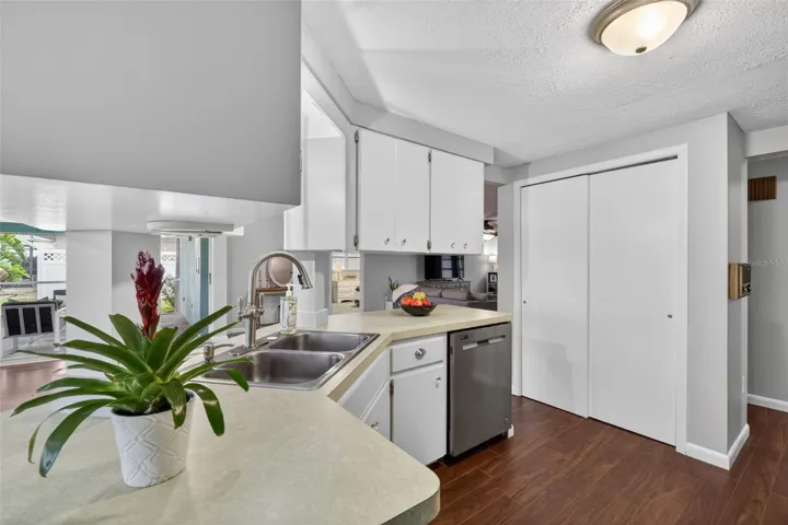 Spacious Kitchen with Extensive Storage