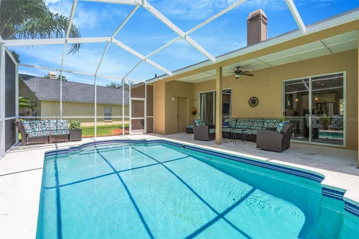 Pool/Porch