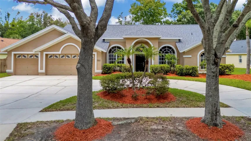 Front/Circular Driveway