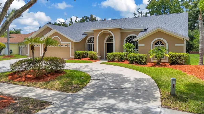 Front/Circular Driveway