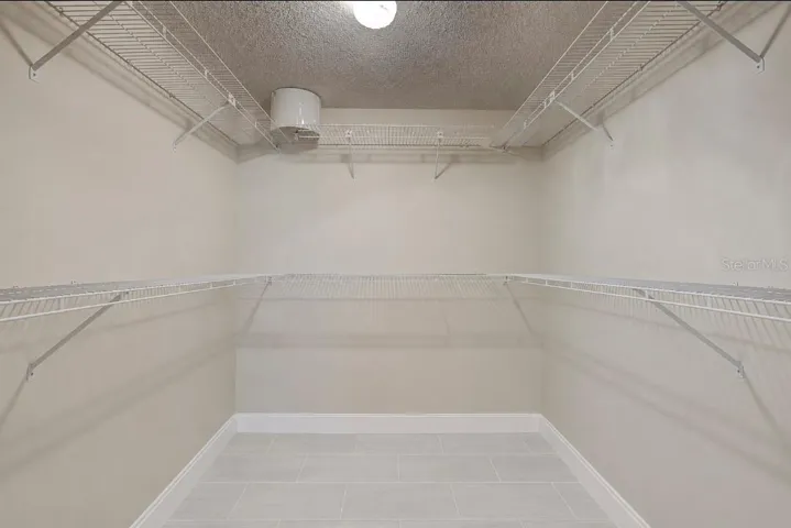 2nd walk in closet