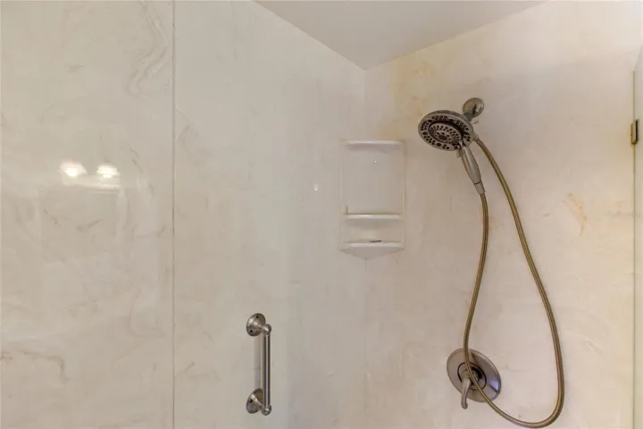 Bathroom 1.1