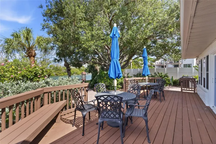 Outdoor Seating at the Clubhouse