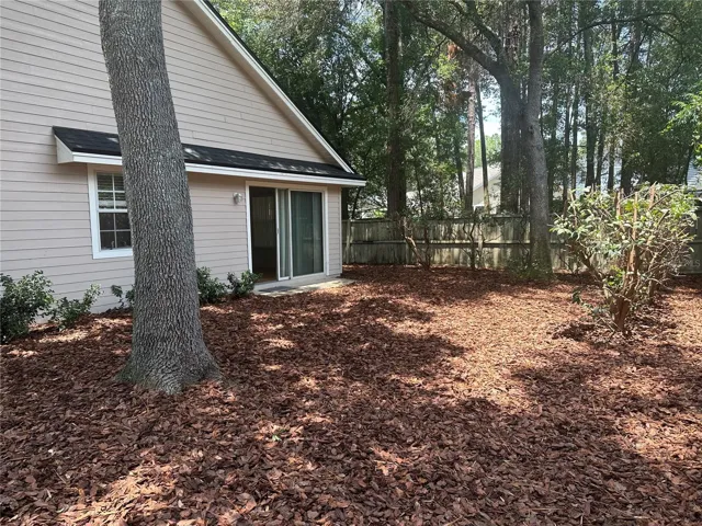 MAINTENANCE FREE BACK YARD