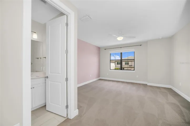 Bedroom 5 with en-suite bath (Second Floor)