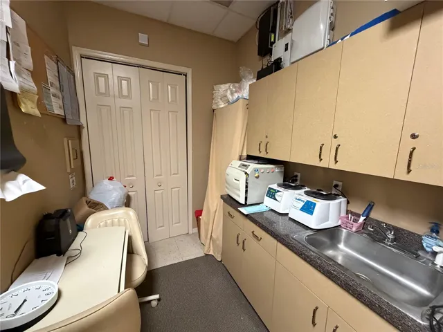 Suite 4325