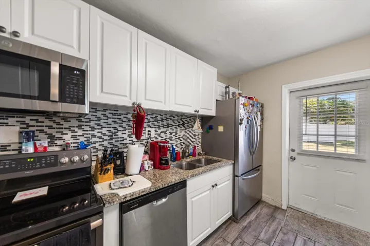KITCHEN W/EXTERIOR DOOR