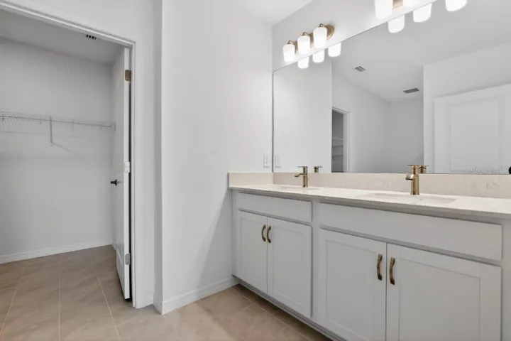 Bath-Photo description represents the model home of same floor plan.