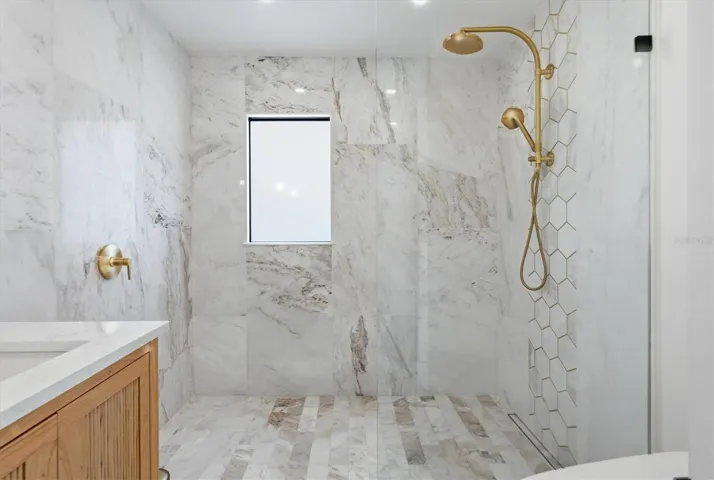 Second Bath Walk in Shower ensuite bed #2