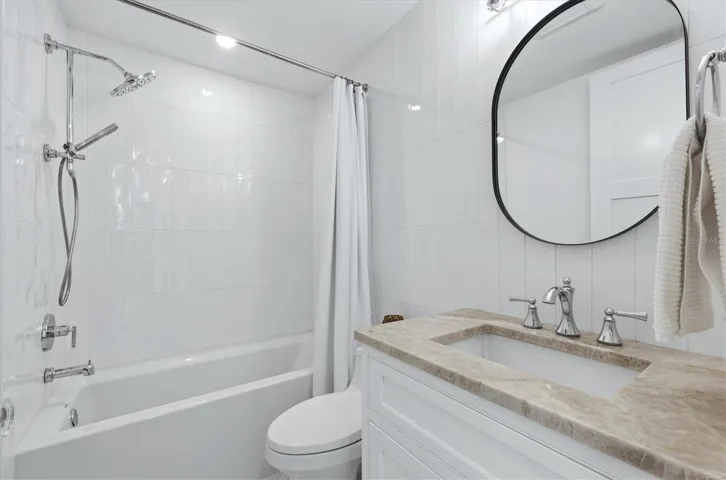 Full Bath #3 with Tub