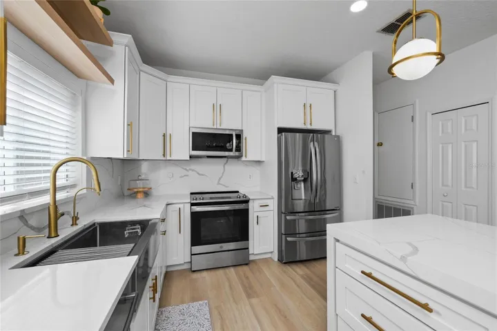 Spacious kitchen