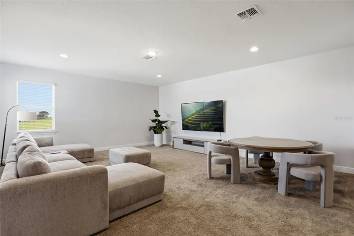 Bonus Room - upstairs