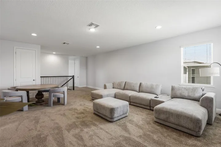Bonus Room - upstairs