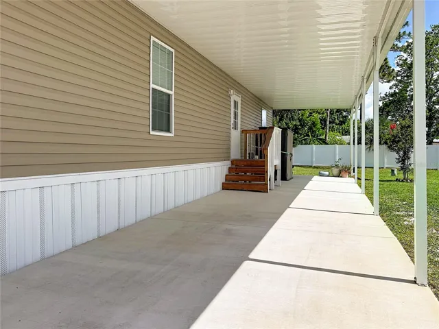 LONG DRIVEWAY