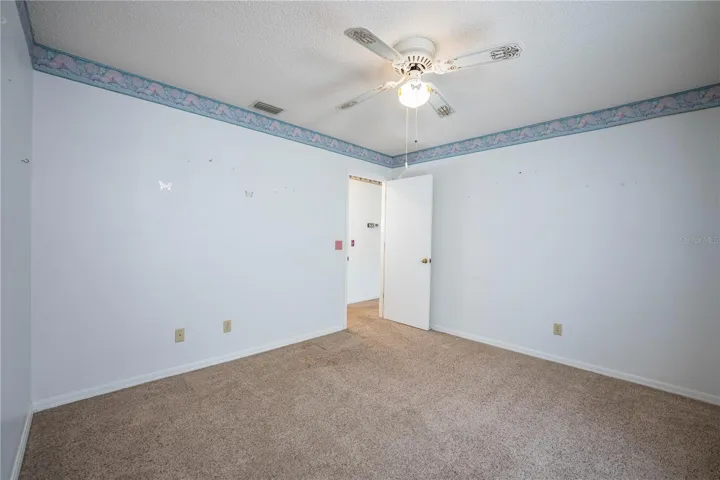 Guest bedroom