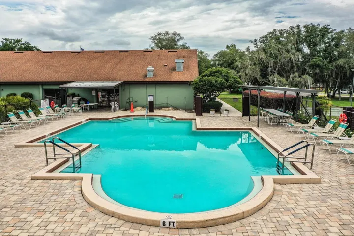 Community pool