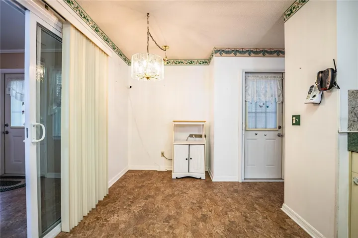 kitchen with eat in breakfast nook
