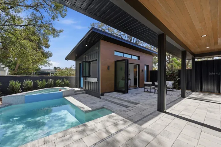 Detached Pool House, Pool/Spa