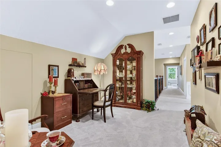 upstairs bonus room