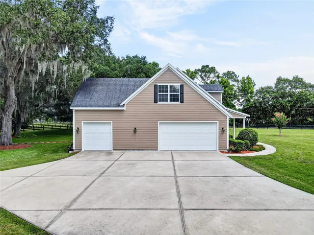easy access into oversized 3 car garage