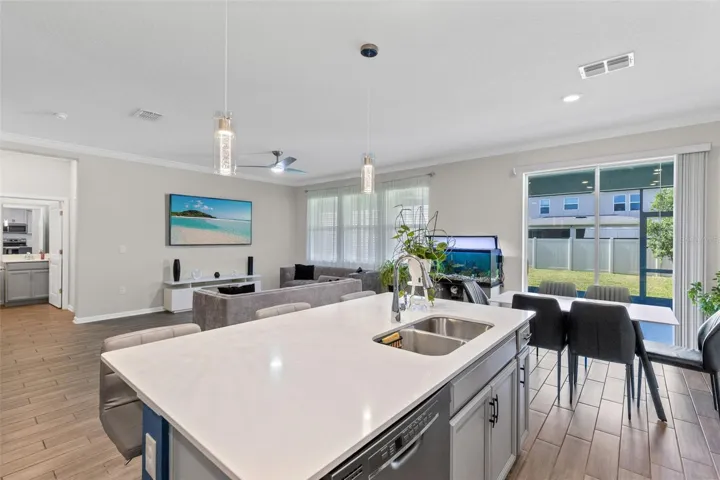 Kitchen | Family ROom