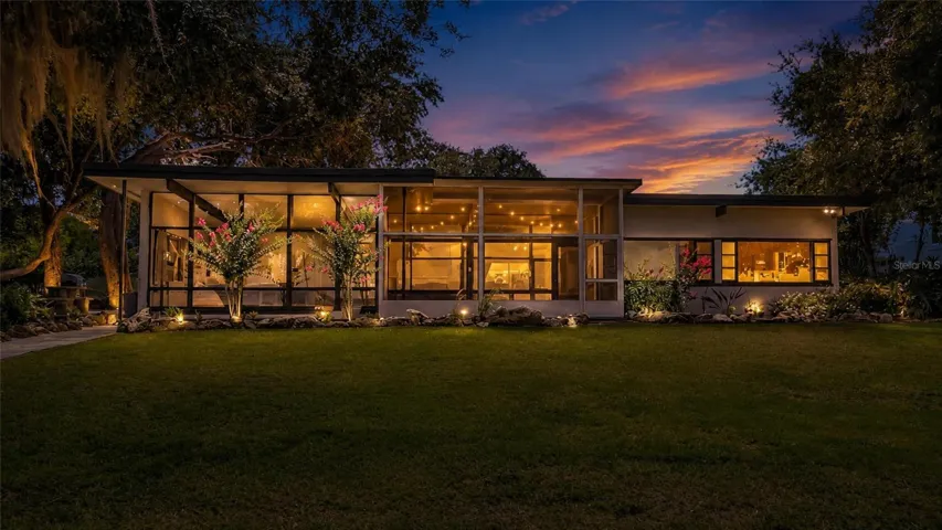 Front Twilight