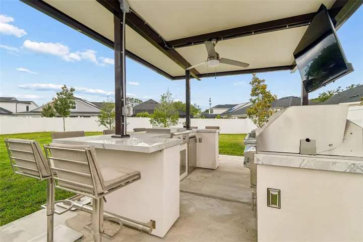 Outdoor Kitchen