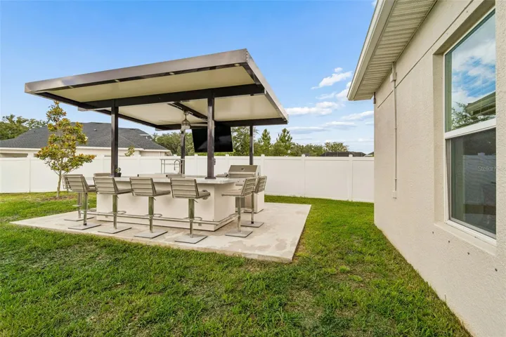 Outdoor Kitchen