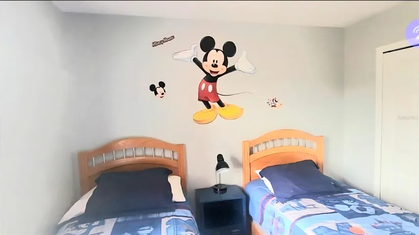 Themed bedroom