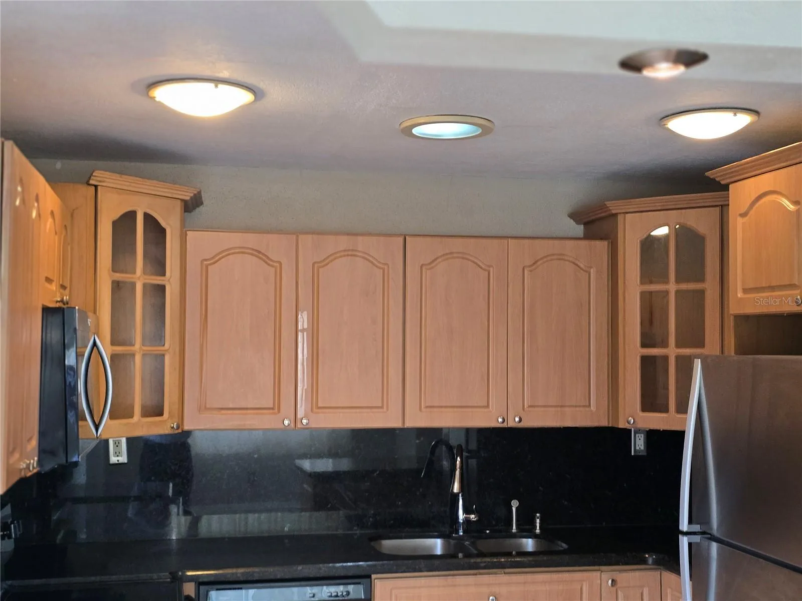 WOOD KITCHEN CABINETS