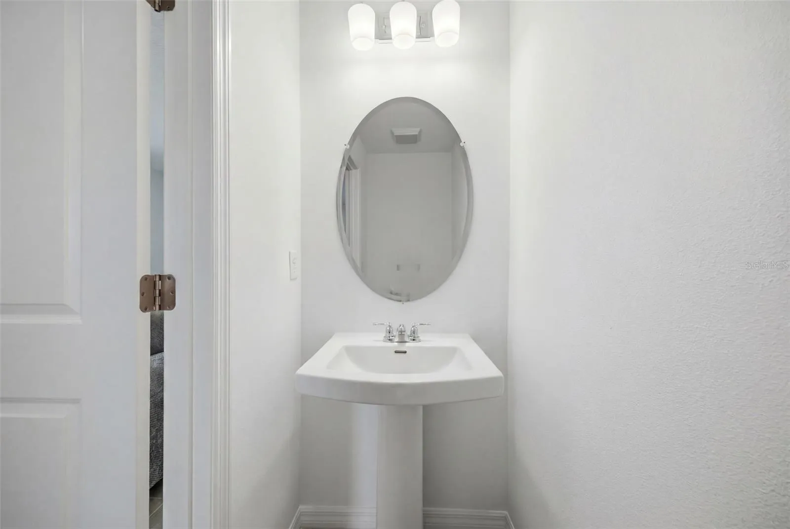 Downstairs Half Bathroom