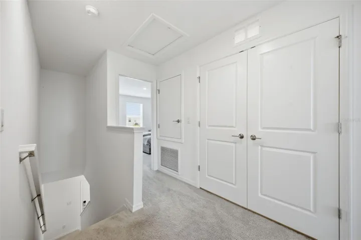 Loft w/ Laundry Closet