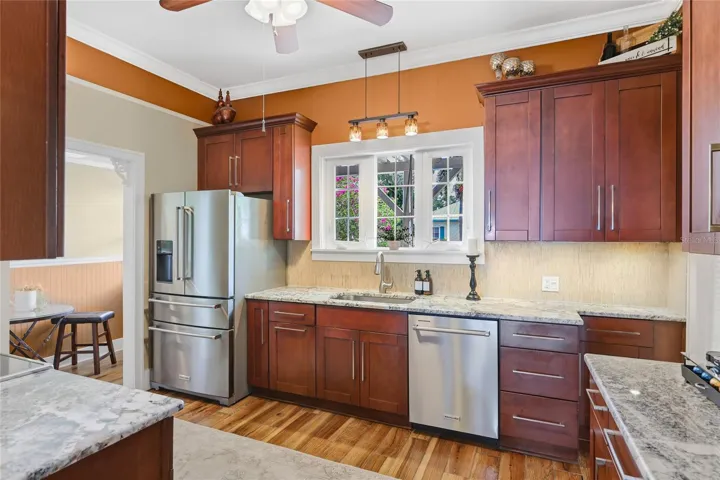 stunning kitchen
