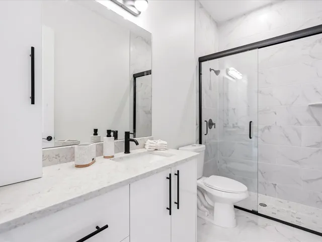 Guest Bath 3