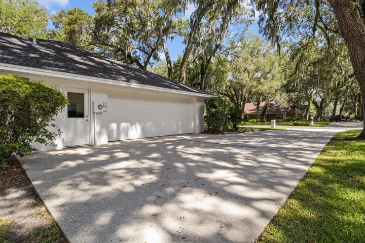 Very long driveway for plenty of parking