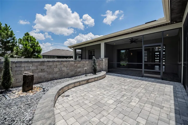 Outdoor Sitting Area with Fountain