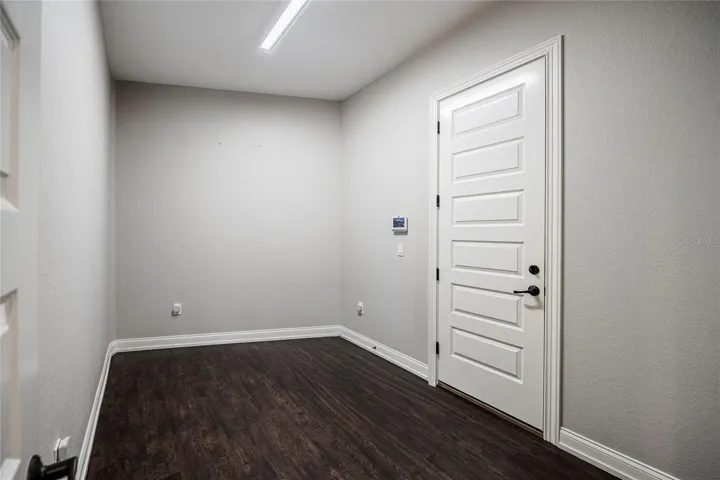 Flex Room