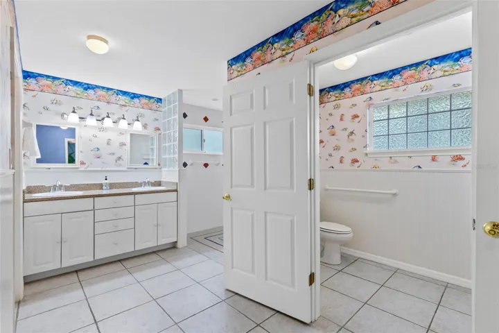 Massive accessible bathroom