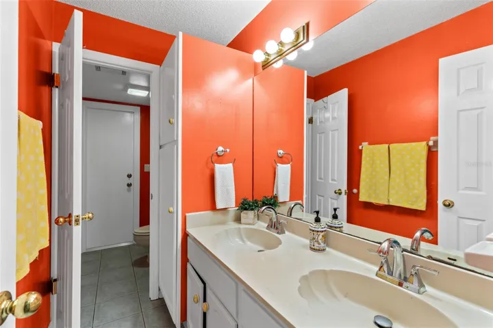 guest bath for the kiddos