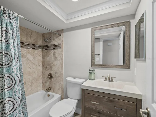 2nd Bathroom
