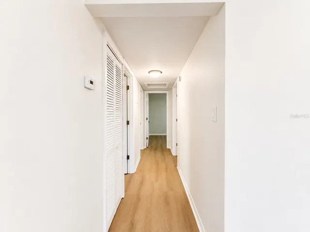 hallway that leads to bedroom 2-4
