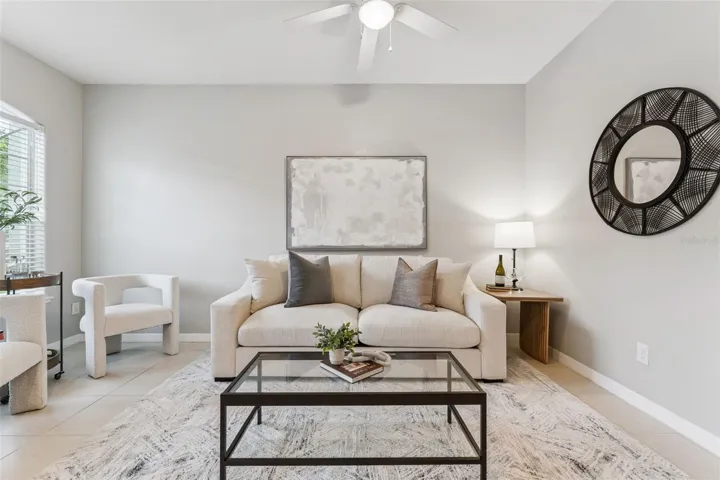 Entryway / Formal Living Area
